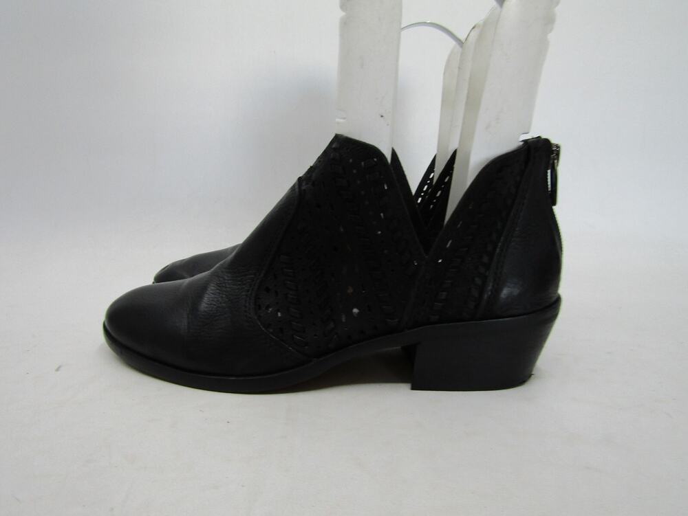 VINCE CAMUTO Womens Size 9 M Black Leather Zip Perforated Ankle Boots Booties